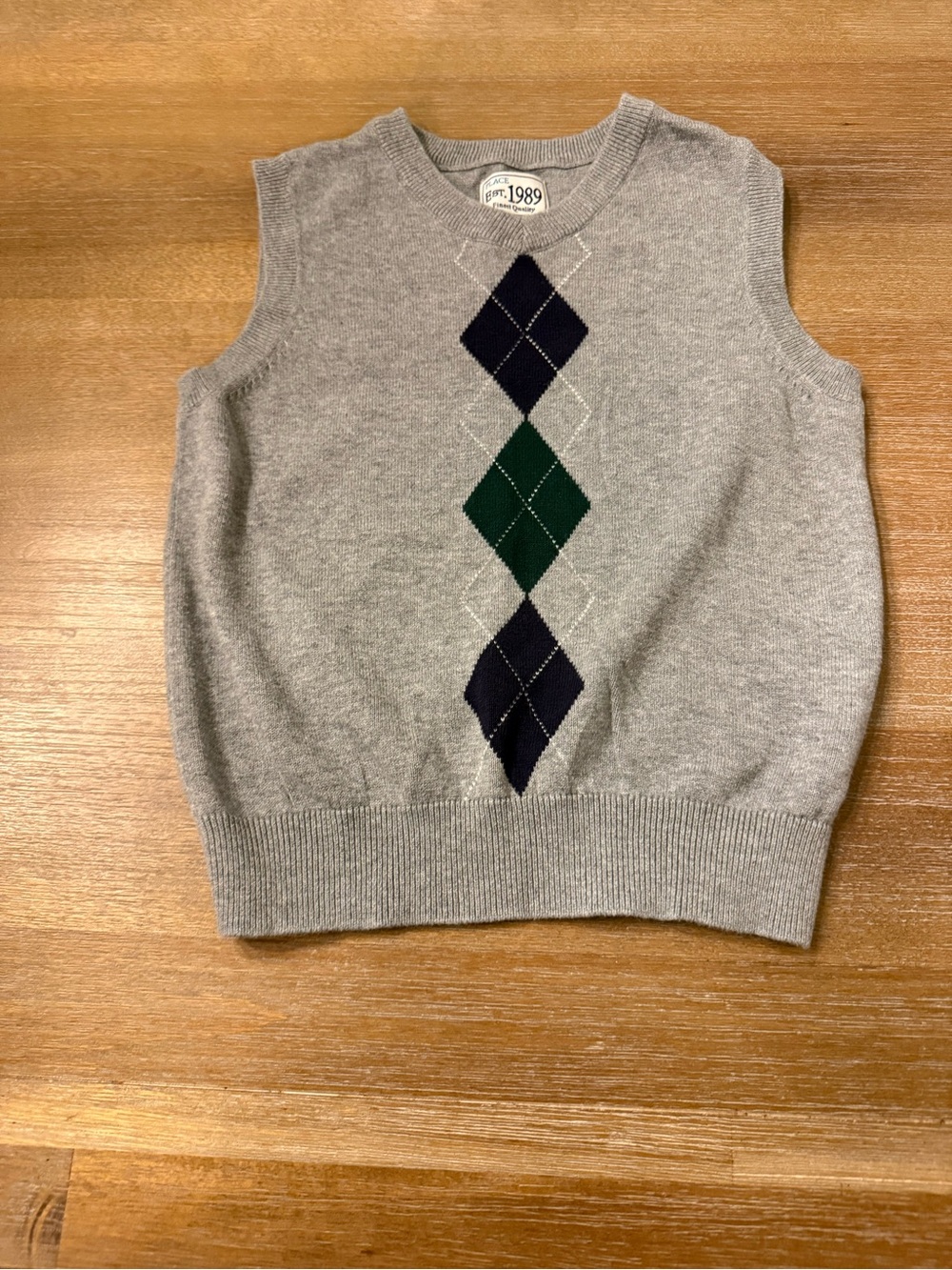 1989 Place Gray Sleeveless Argyle Sweater Vest with Navy & Green